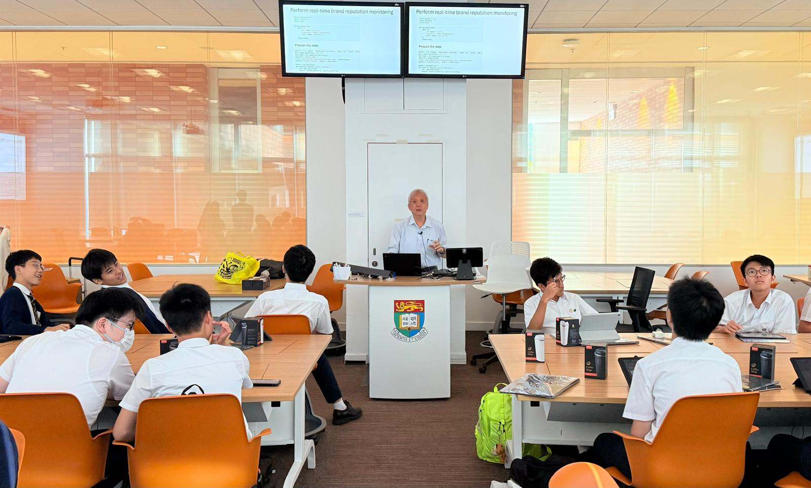 HKU-SCF High School Student Workshop Series 2024 – The Future of Finance – Using Machine Learning for Smarter Investment